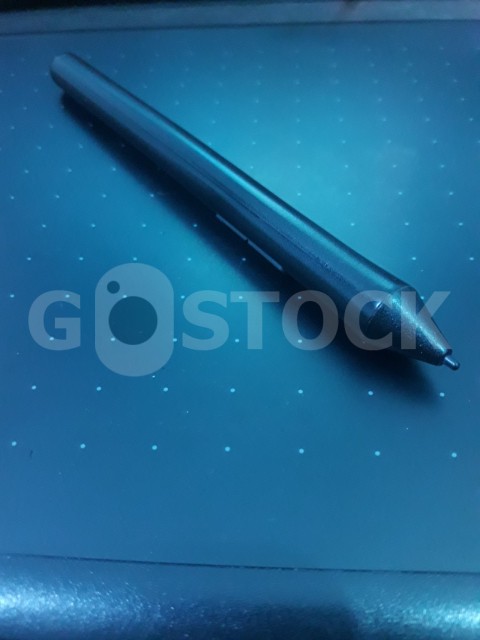 Pen display black color